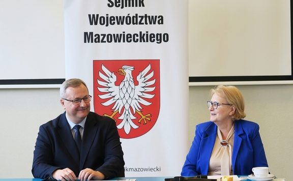 Przewodnicząca Komisji Kultury i Dziedzictwa Narodowego Jadwiga Zakrzewska oraz dyrektor Muzeum Historycznego dr hab. Jacek Szczepański.