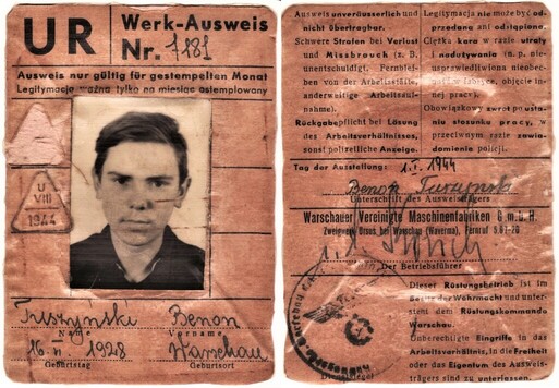 Archiwalna karta pracy ze zdjęciem i napisami niemieckimi i polskimi