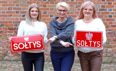 Od lewej: Wioletta Szulant sołtys Jesionki,
Lena Koniecka przewodnicząca osiedla Płońska w Ciechanowie, 
Marzena Jabłońska sołtys Lubowidza