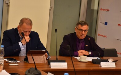 Tomasz Sieradz Dyrektor WUP w Warszawie oraz Waldemar Dubiński Przewodniczący Zespołu
