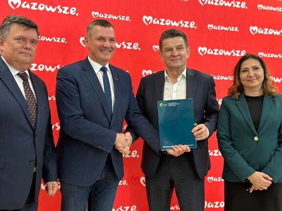 Podpisanie umów na modernizację Powiatowego Centrum Pomocy Rodzinie w Szydłowcu