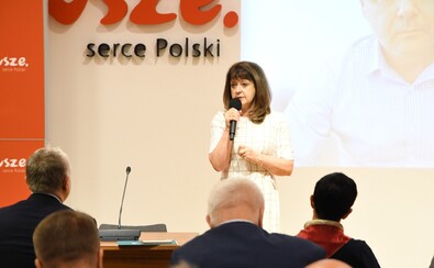 Przemawia członek zarządu Janina Ewa Orzełowska