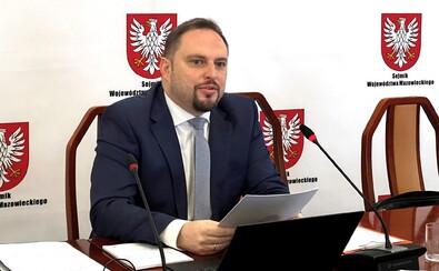 przewodniczący komisji Bartosz Wiśniakowski