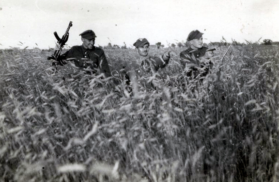 Partyzanci 5 Brygady Wileńskiej AK podczas bitwy.